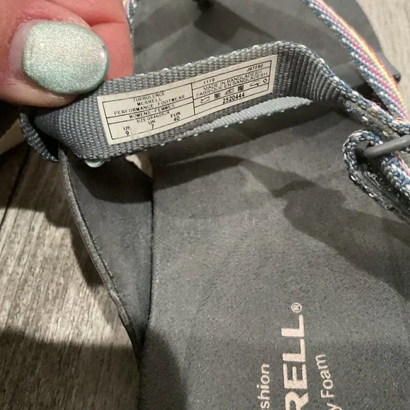 Merrell Turbulence Sandals | US 9 |Colorful Strap | Air Cushion - Picture 2 of 3